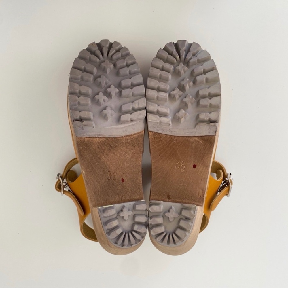 New MIA Abba Swedish Wooden Clogs from Free People, Mustard 38 - Picture 5 of 7